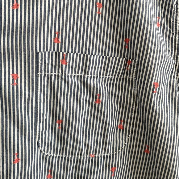 Aeropostale Button Down L - Picture 3 of 6